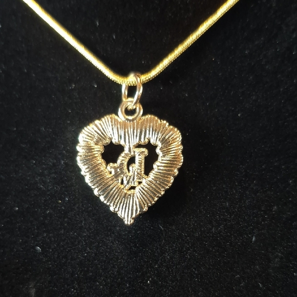 Elegant Upcycled Heart Pendant With Pearls Necklace #46 - Picture 2 of 2